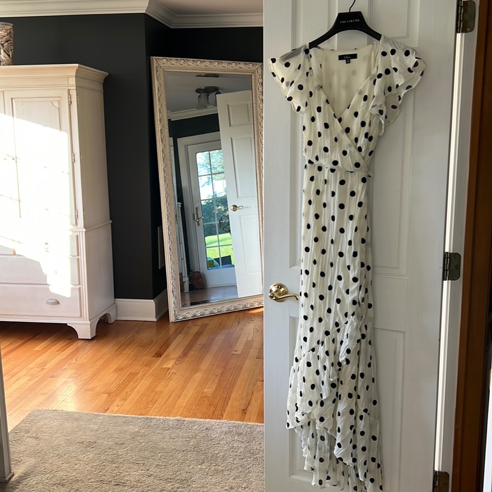 Beautiful LuLus Full length Dress